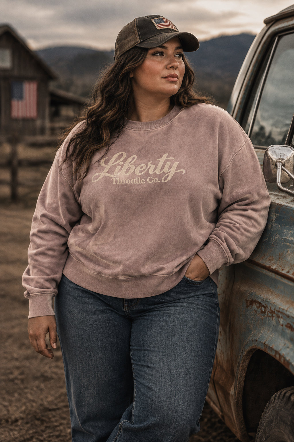Independent Pigment Dyed Crew Neck